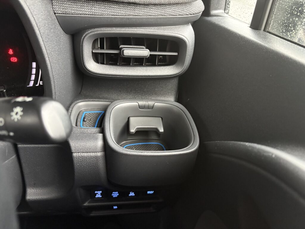 シエンタ運転手側の内装