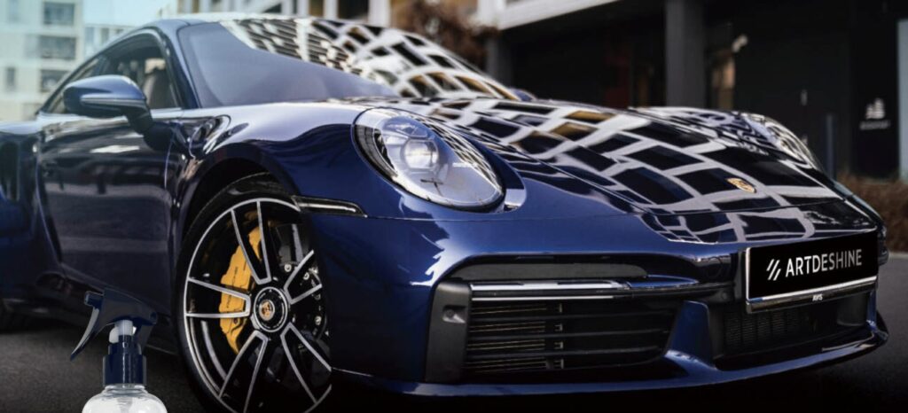 艶・深み・耐久性を追求した、
プロフェッショナル向けカーコーティング。