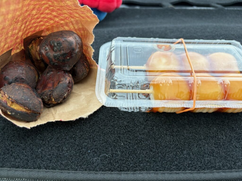 焼き栗とみたらし団子