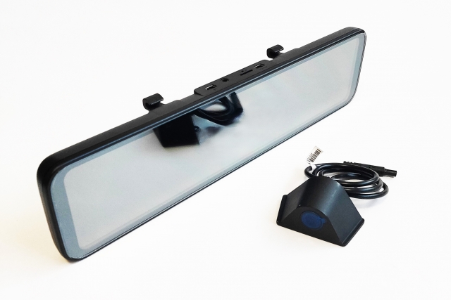 ミラー型のドライブレコーダー